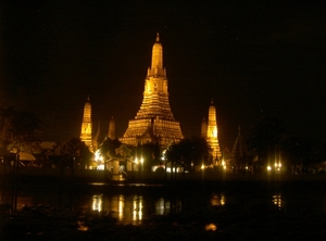 Thailand - Bangkok klong tour Chao praya rivier By night mei 2009