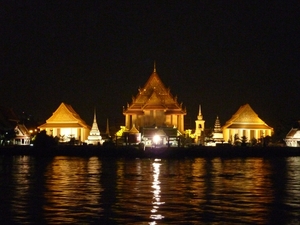 Thailand - Bangkok klong tour Chao praya rivier By night mei 2009