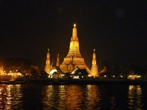 Thailand - Bangkok klong tour Chao praya rivier By night mei 2009