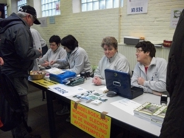 01-Inschrijving met 1121 deelnemers