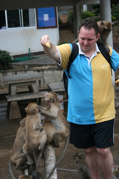 Thailand - Hua Hin Monkey Island mei 2009 (13)