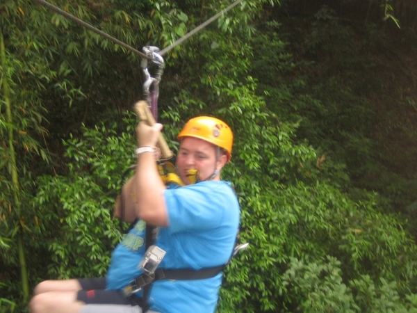 Thailand - Flight of the gibbon mei 2009 (10)