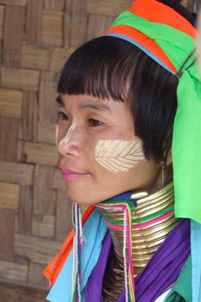 Thailand - Mae hong son. Long neck Karen Villages stam mei 2009 (