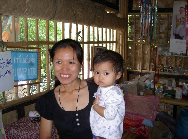 Thailand - Mae hong son. Long neck Karen Villages stam mei 2009 (