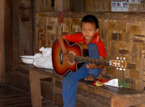 Thailand - Mae hong son. Long neck Karen Villages stam mei 2009 (