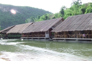 Thailand - Kanchanaburi  The River kwai jungle rafts mei 2009 (3)