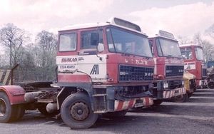 2X DAF 2800 TRUCKS