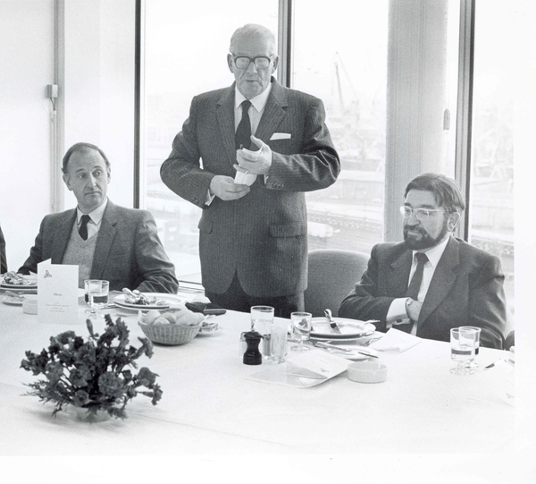 10  JR in 1983 met minister De Croo en havenschepenen Huygebaert