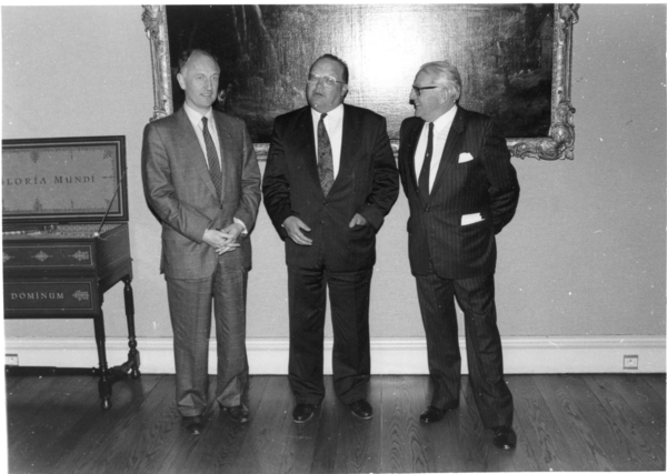 11 JR met eerste minister Dehaene in 1990