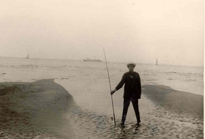 mijn broer op langs vaarwater Konijnenschor