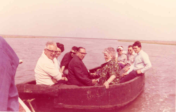 eiken werkvlet van de familie De Rooy