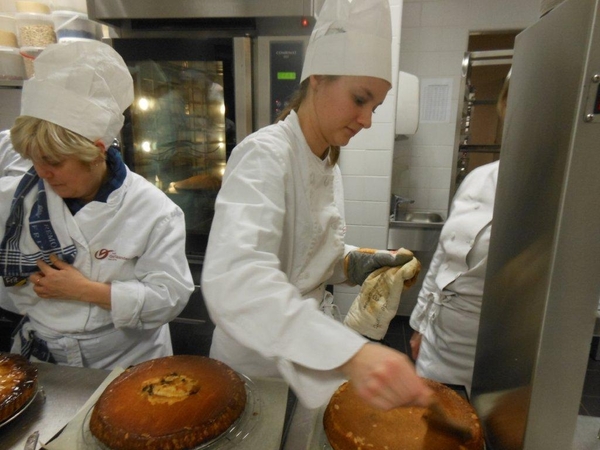 nagerechten cakes woensdagav 2 sem 2013 020