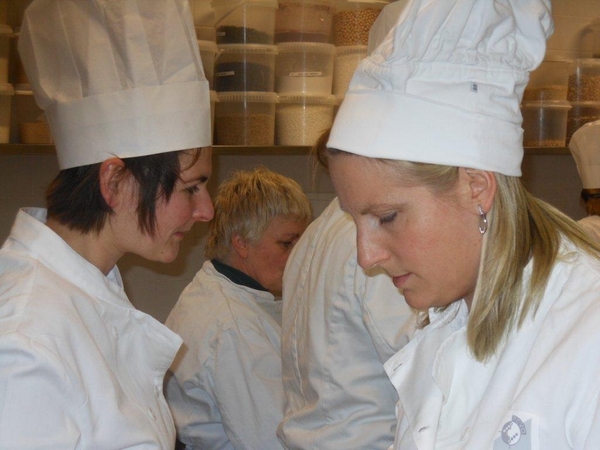 cakes dinsdagavond 2 sem 2013 005