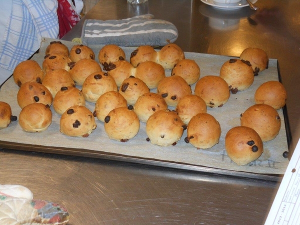 half zachte  luxe broodjes  maandagav 2 sem 2013 039