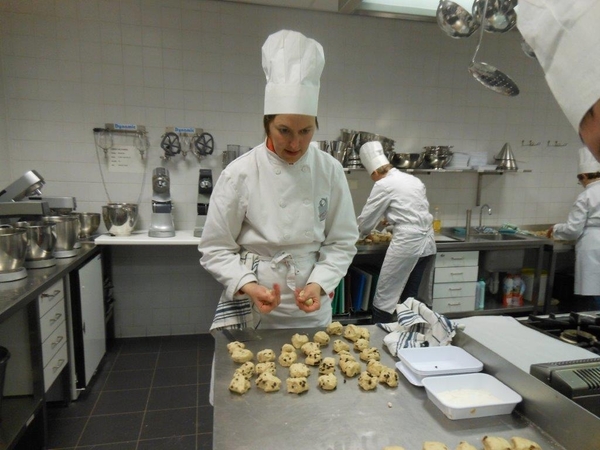 half zachte  luxe broodjes  maandagav 2 sem 2013 027