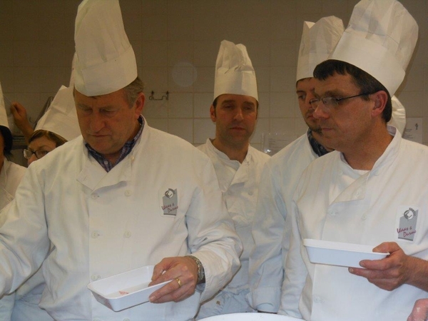 half zachte  luxe broodjes  maandagav 2 sem 2013 004