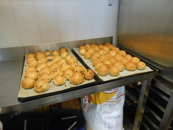 half zachte broodjes  donderdagnamiddag 2013 018