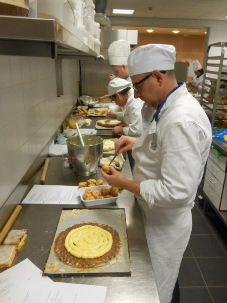 bladerdeeg dinsdagav 2 sem 2013 028