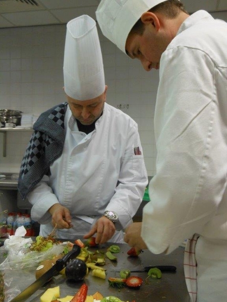 paastaarten vrijdagavond 2sem 2013 016