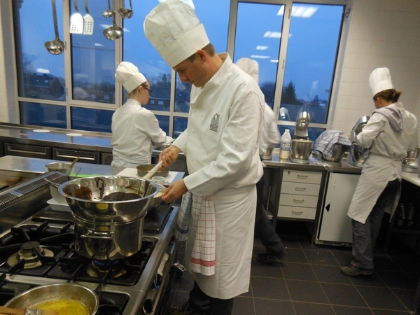 paastaarten vrijdagavond 2sem 2013 006