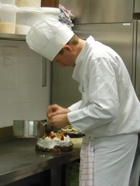 paastaarten vrijdagavond 2sem 2013 027