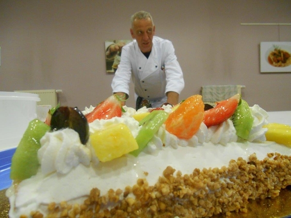 opgerolde biscuits vrijdagav..2 sem 2013 033