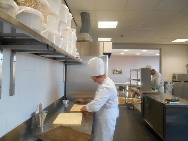 OPGEROLDE BISCUITS maandagav 2 sem 2013 014