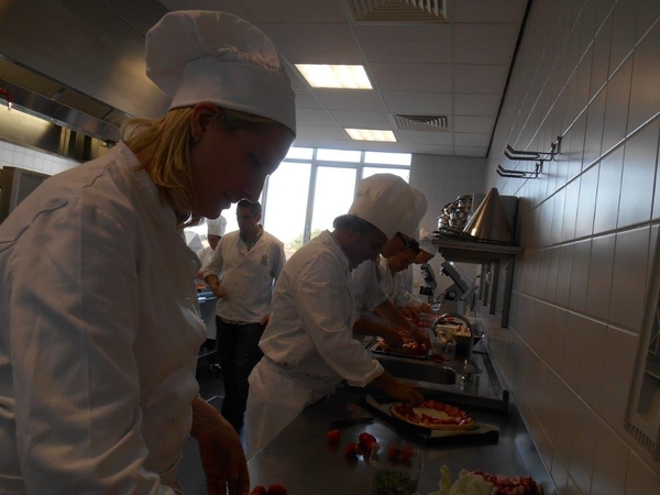 aardbeientaart 2 sem 2013 woensdagavond 4 juni 045