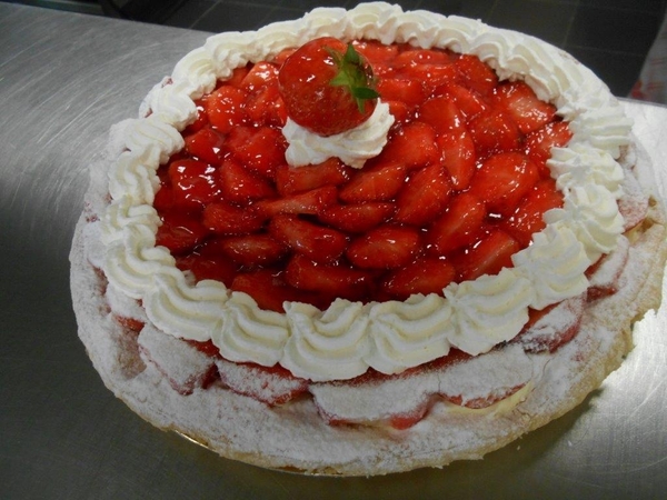 aardbeien taart maandagavond 3 juni 072