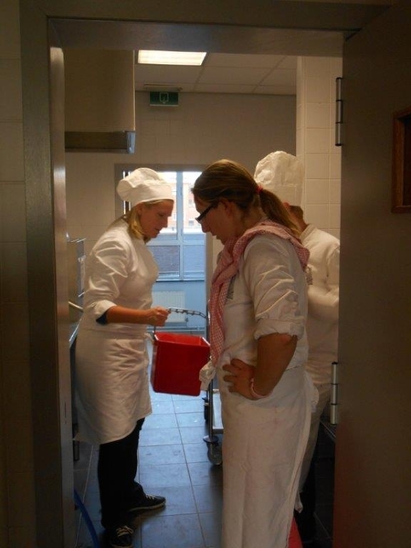 aardbeientaart 2 sem 2013 woensdagavond 4 juni 066