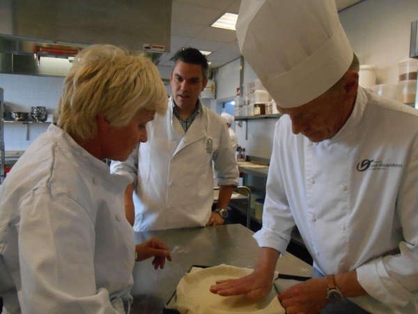 aardbeientaart 2 sem 2013 woensdagavond 4 juni 006