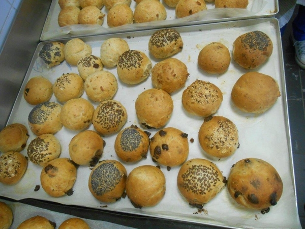 halfzachte broodjes  maandagvm nagerechten 30.09.2013 058