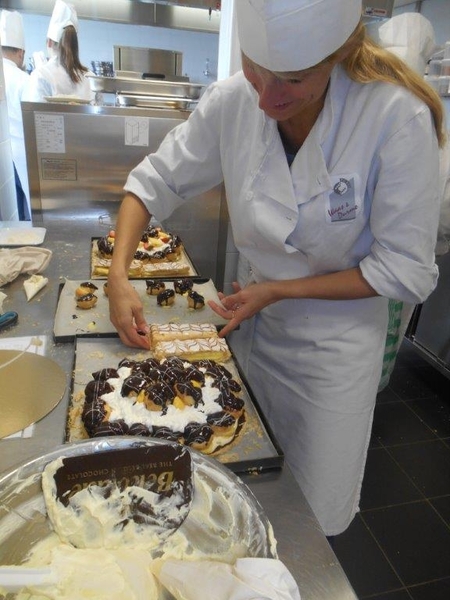 BLADERDEEG TAARTEN zaterdagvm 12.10.2013 021