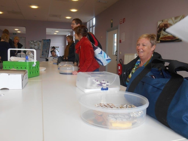 BLADERDEEG TAARTEN zaterdagvm 12.10.2013 033