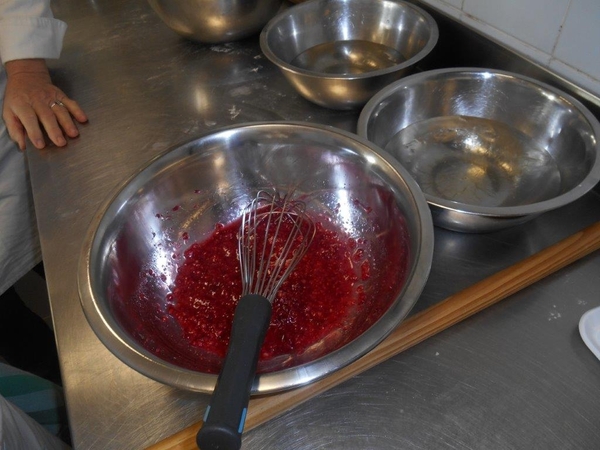 BLADERDEEG TAARTEN zaterdagvm 12.10.2013 001