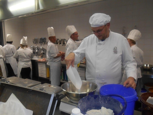 vrijdagavond 18 .10.201. biscuitbeslag 009