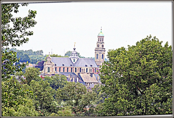 291695_440391375995154_1013757868_o