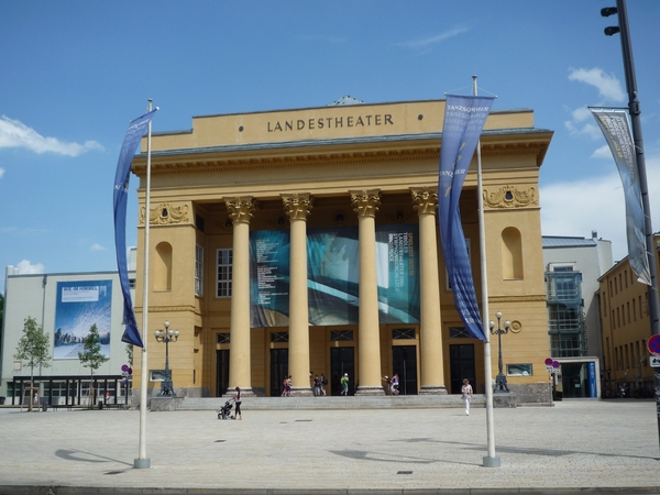 5 Innsbruck _P1150176 _Landestheater