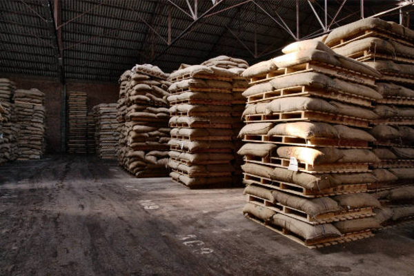 koffie magazijn op  kaai 222 , veel kwam uit Zuid Amerika