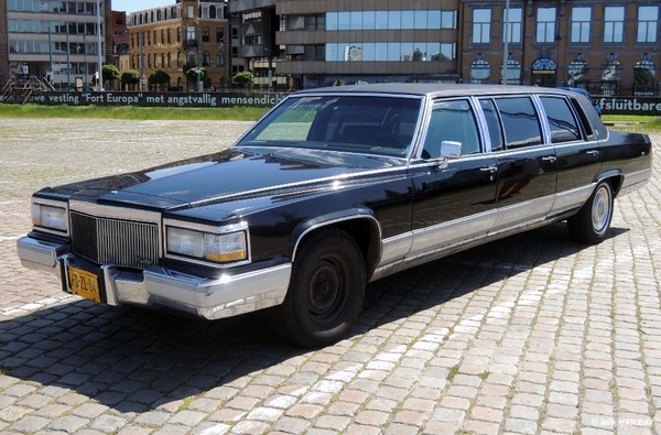 CADILLAC BROUGHAM Scheldekaai 20130602_1