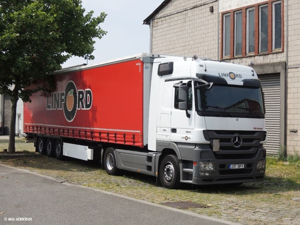 MERCEDES ACTROS 1841  EST_237-BFY  BINNENVAARTSTRAAT 20130706