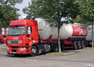 RENAULT 460S  P_00-LI-49  BINNENVAARTSTRAAT 20130706