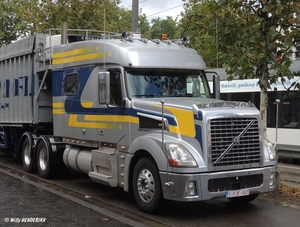 VOLVO - B_1-FJF-047 Mechelsesteenweg MORTSEL 20130910 (2)