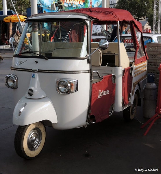 LIEFMANS-SCOOTER  THEATERPLEIN 20130927_2