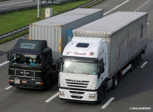 MAN - B_HMP-156 & IVECO Stralis - E_1095 HJY  20131031