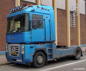 RENAULT MACK - B_1-EPY-979 - SLACHTHUISLAAN 20131117_2