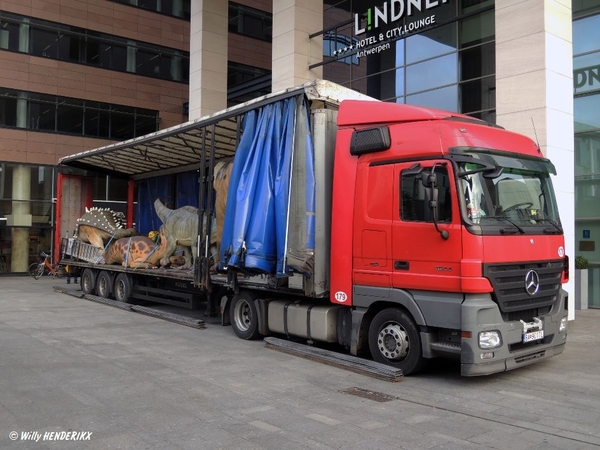 MERCEDES ACTROS 1844- SK_BA-901TL - KIEVITPLEIN 20131204 (6)