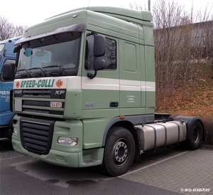 DAF XF 105.410 - B_764-BYL BOTERNAARBAAN parking Aldi 20131207