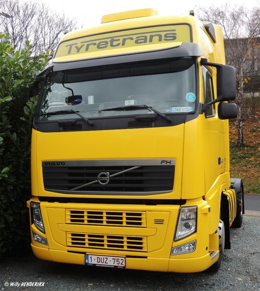 VOLVO FH 420 RS - B_1-DUZ-752 BOTERLAARBAAN parking Aldi 20131207
