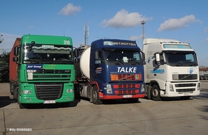 DAF XF-B_1-FNH-643 & VOLVO FH-B_1-COW-001 & VOLVO FH-B_XXB-351 FN